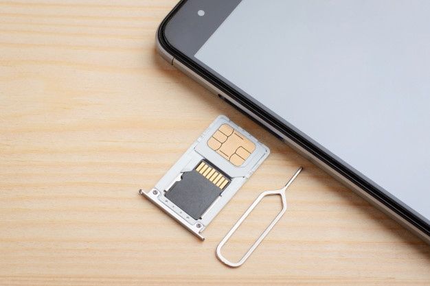 Cómo insertar una tarjeta SIM en los teléfonos inteligentes