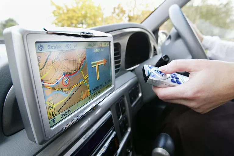 Cómo elegir el tamaño correcto de la pantalla del GPS
