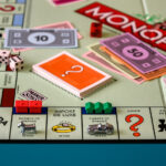 ¿Cuantos hoteles se pueden poner en Monopoly?