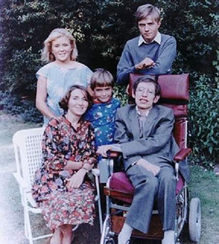 10 Hechos desconocidos de Timothy Hawking, el hijo menor de Stephen Hawking - 9 - junio 7, 2022