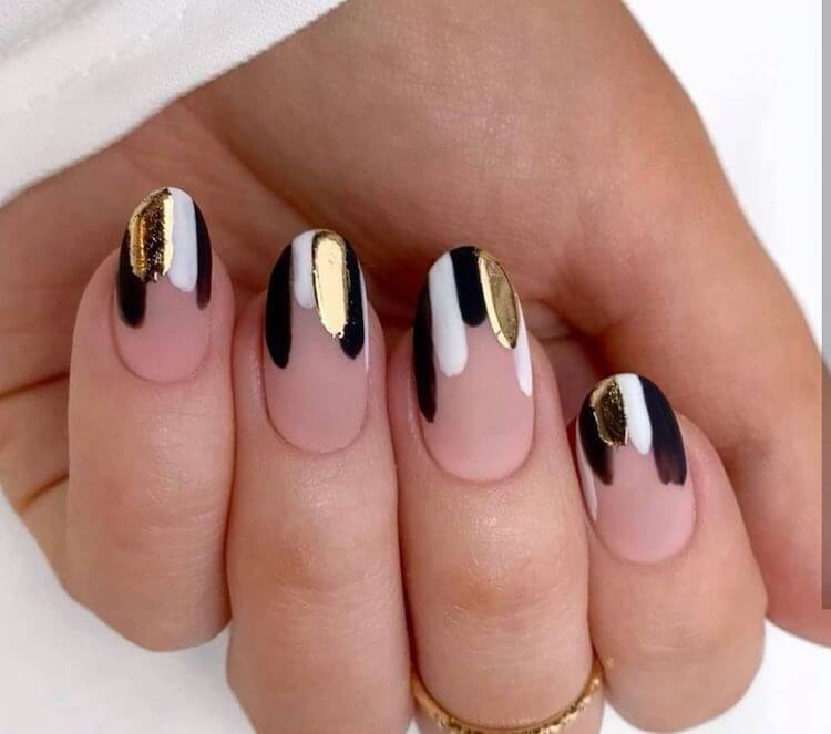 16 Diseños de uñas negros y dorados absolutamente hermosos - 23 - julio 6, 2022