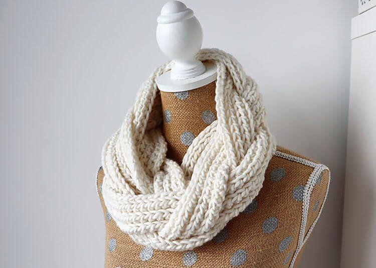 14 Patrones de bufanda de crochet y infinito para mantenerte caliente - 9 - julio 3, 2022