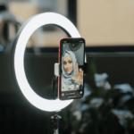 Las 8 mejores luces de anillo de selfie para iPhone y cómo usarlas