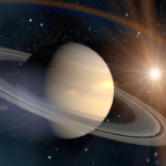 ¿Cuántos satélites naturales tiene Saturno?