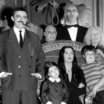 ¿Qué está haciendo el famoso elenco de la familia Addams ahora?