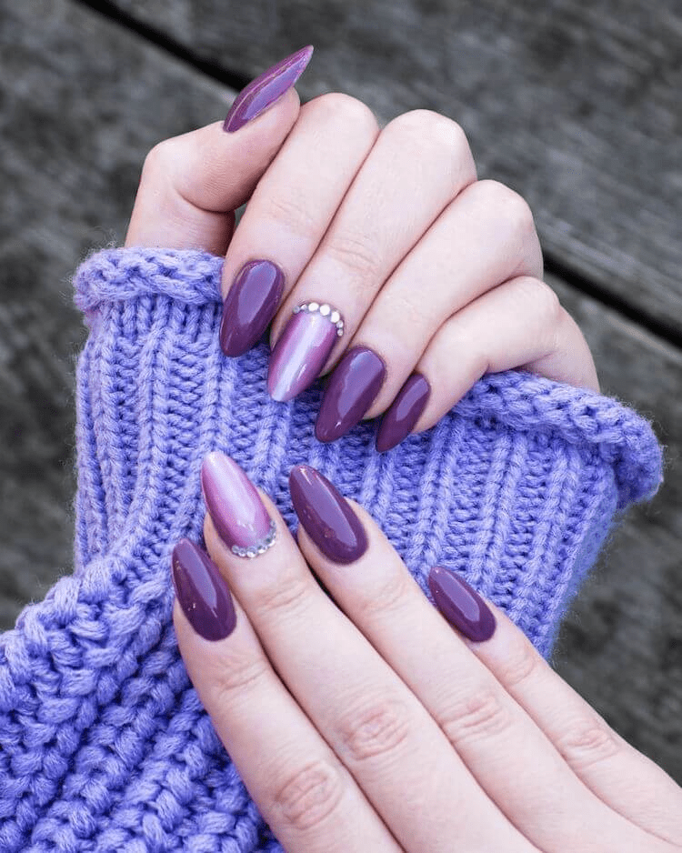 16 diseños de uñas acrílicas moradas que te harán sentir lujoso - 23 - junio 15, 2022