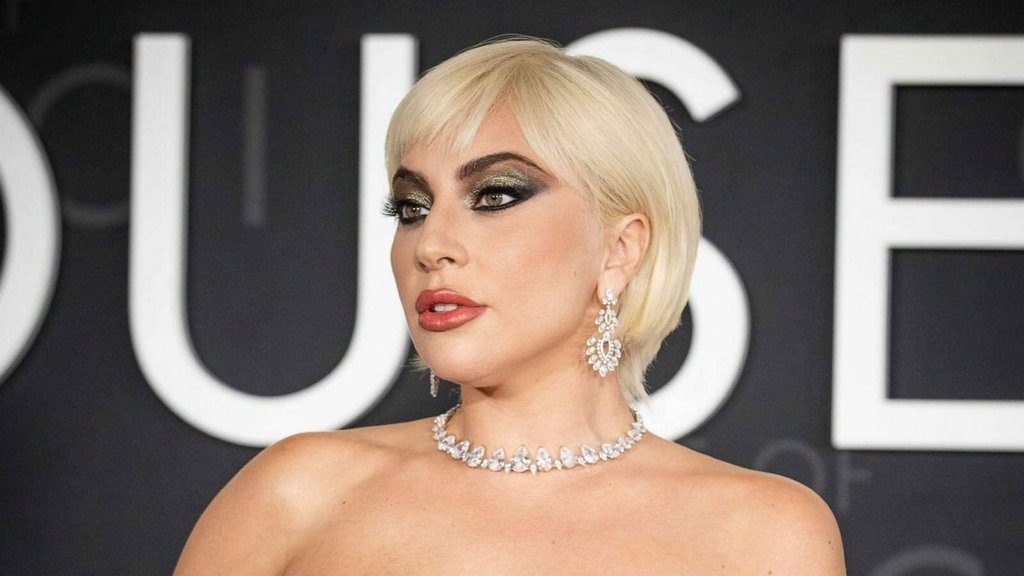¿Quién está saliendo de Lady Gaga? ¿Con quién ha salido Lady Gaga en el pasado?