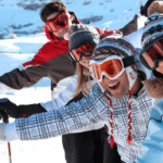 Subtítulos de esquí geniales para Instagram (2022) Divertido, inteligente