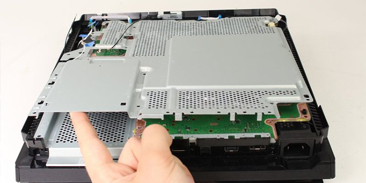 ¿Cómo reemplazar la batería CMOS PS4? Guía paso por paso - 101 - agosto 23, 2022