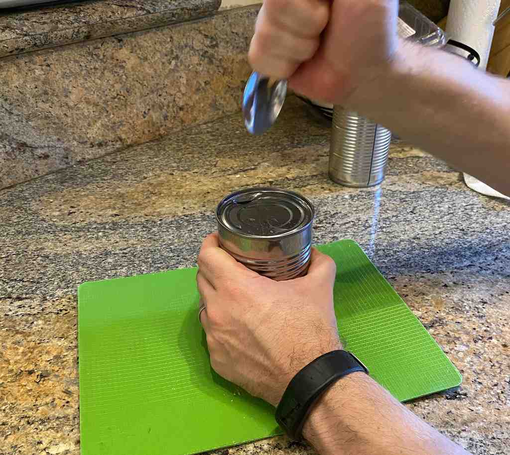 Cómo abrir una lata con una cuchara - 13 - octubre 6, 2022