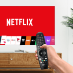 ¿Cómo se inicia la sesión de Netflix en la televisión?