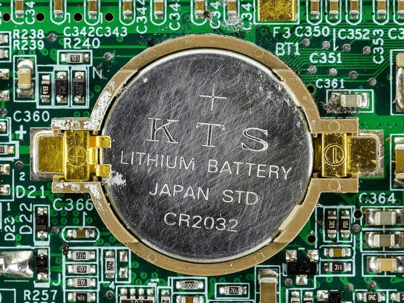 ¿Cómo eliminar la batería CMOS? - 19 - septiembre 14, 2022