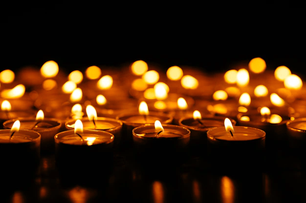 ¿Es seguro dejar las velas encendidas durante la noche? - 29 - diciembre 13, 2022