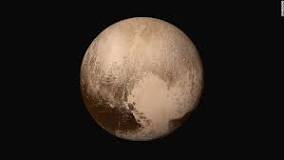 ¿Por qué motivo ya no es un mundo Plutón?