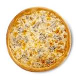 ¿Qué tipo de queso lleva la pizza de Domino's?