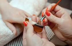 ¿Qué se utiliza como para cincelar uñas?