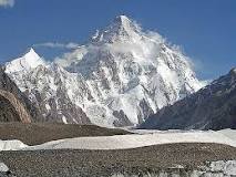 ¿Cuáles son las 14 montañas más altas del mundo?