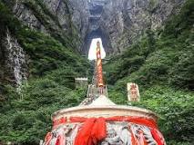 Ruta Tianmen: Una Montaña Mágica - 3 - diciembre 29, 2022