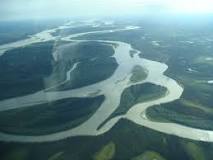 longitud del rio yukon