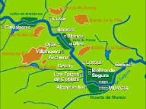 ¿Cuántos kilómetros tiene de largo el río Segura?