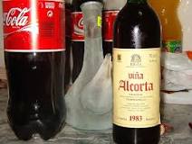 ¿Cómo es que se le llama a la Coca Cola con vino?