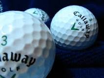 ¿Cómo es que se clasifican las pelotas de golf?