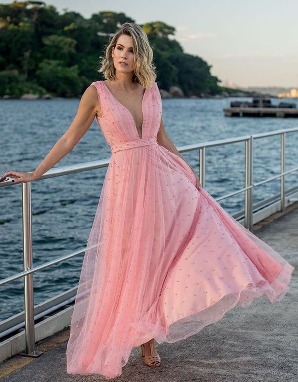 Inspírate con preciosos vestidos de dama de honor rosado - 49 - enero 29, 2023