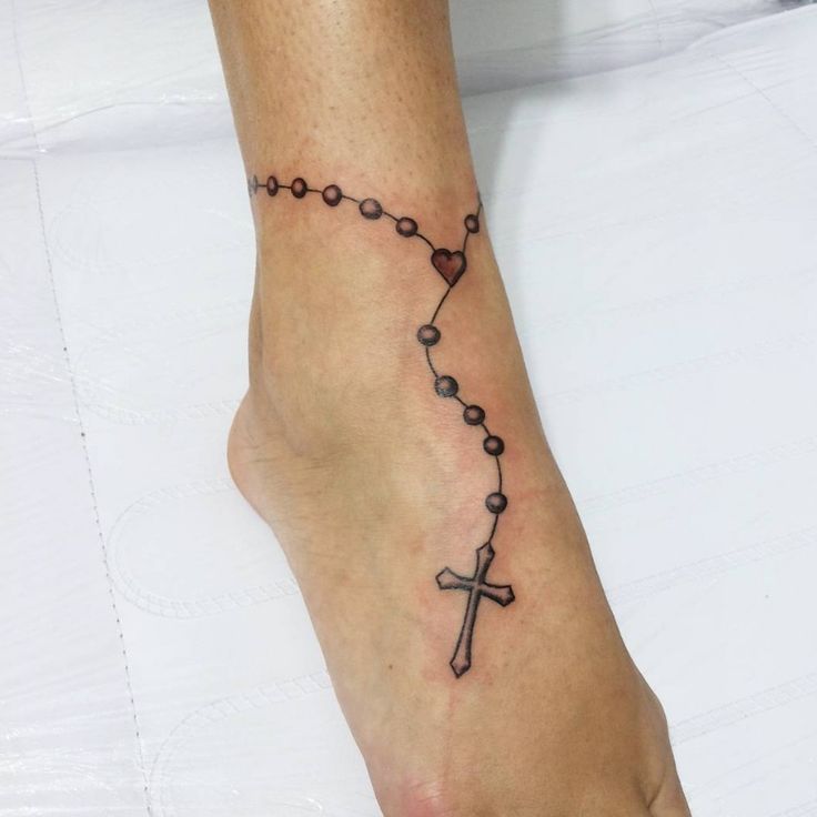 Tatuaje de cruz: mira diseños que reflejan fe y esperanza - 55 - enero 25, 2023