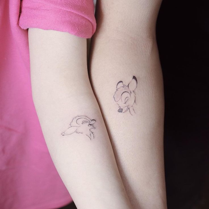 Tatuaje madre e hija: ¡30 inspiraciones para marcar ese amor en la piel! - 49 - enero 24, 2023