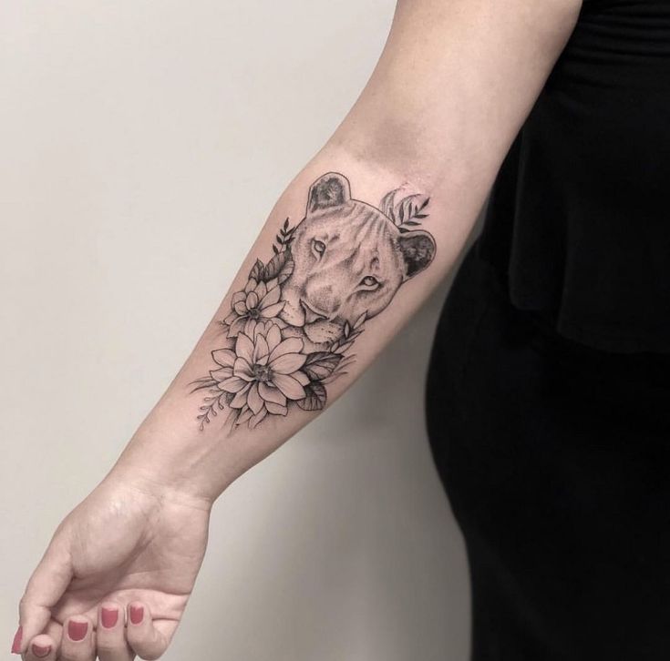 Tatuaje en el antebrazo femenino: echa un vistazo a los diseños y estilos - 35 - enero 25, 2023