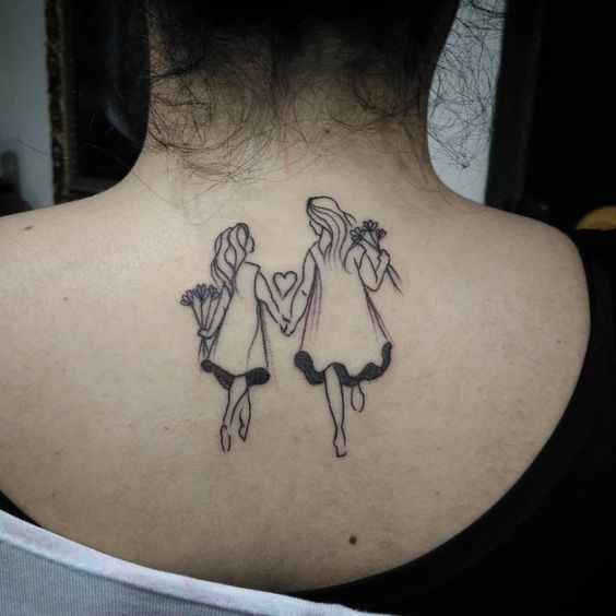 Tatuaje madre e hija: ¡30 inspiraciones para marcar ese amor en la piel! - 31 - enero 24, 2023