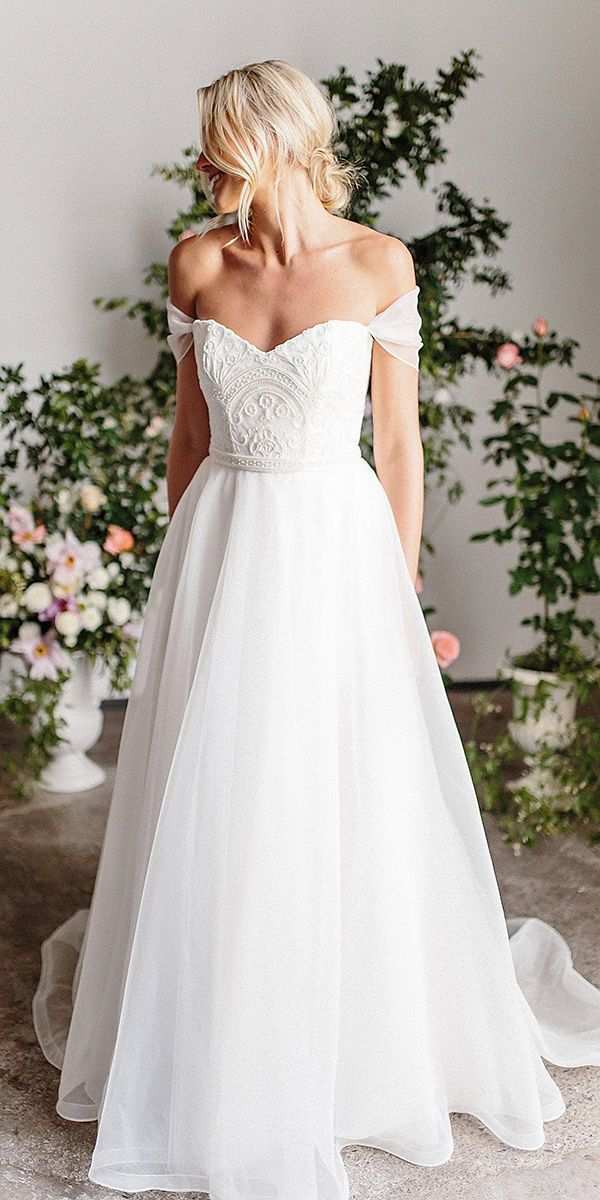 40 Vestidos de novia sencillos y elegantes para arrasar - 7 - enero 29, 2023