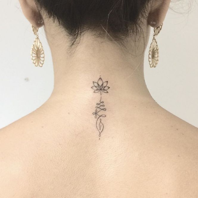 Echa un vistazo a 65 imágenes de tatuajes en el cuello femenino - 91 - enero 24, 2023