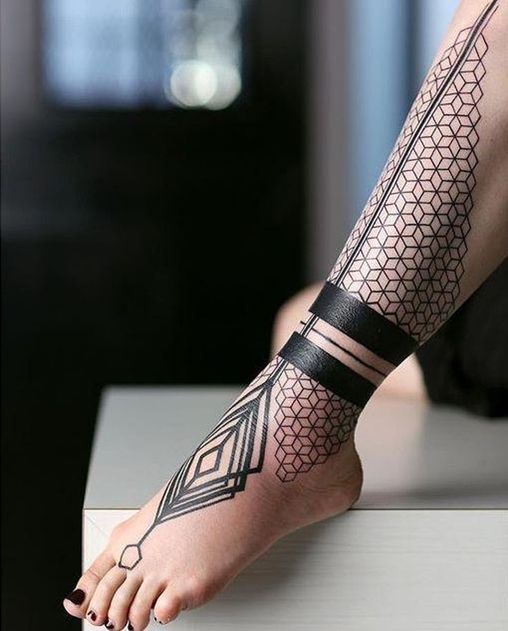 Tatuaje femenino en la pierna: ¡consulta ideas increíbles! - 49 - enero 24, 2023