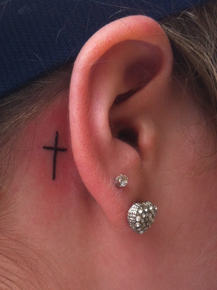Tatuaje de cruz: mira diseños que reflejan fe y esperanza - 21 - enero 25, 2023