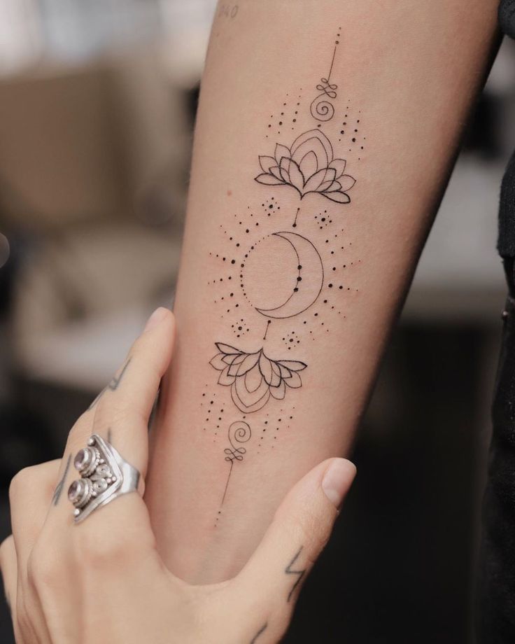 Mira 130 opciones increíbles de tatuajes femeninos y delicados - 241 - enero 24, 2023