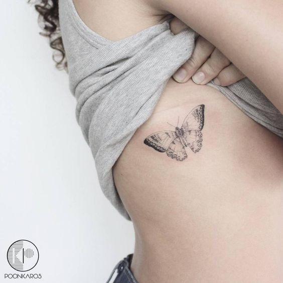 Tatuaje femenino en la costilla: ¡22 modelos para que apuestes! - 31 - enero 24, 2023