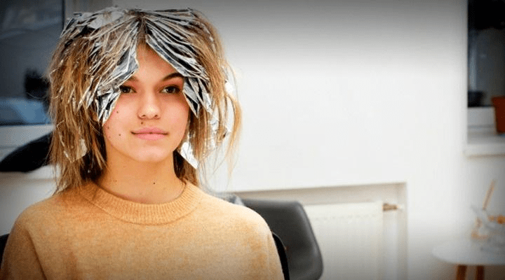 ¿Cómo decolorar el cabello en casa?: el paso a paso para cambiar el look - 7 - enero 19, 2023