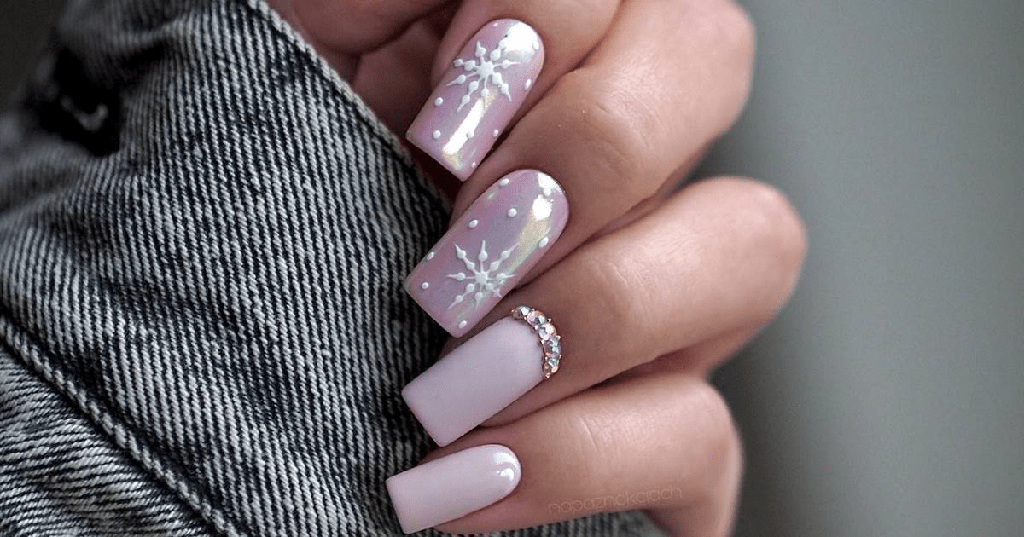 Inspírate con 9 estilos de uñas de gel decoradas - 3 - enero 21, 2023