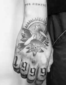 ¿Qué significa el tatuaje de 1999? - 41 - enero 22, 2023