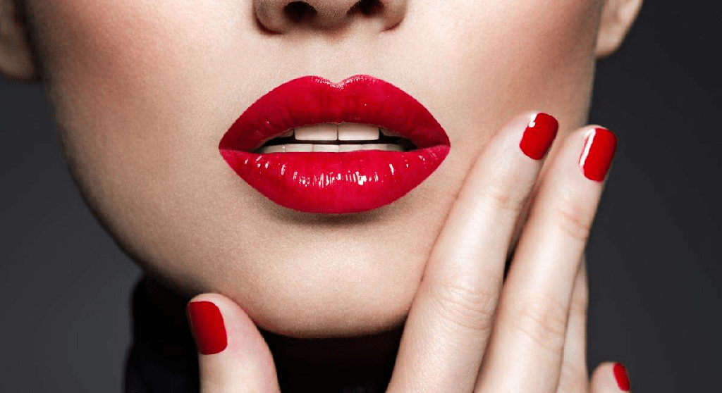 Maquillaje con labial rojo: ¡cómo usar el color en los labios! - 51 - enero 23, 2023