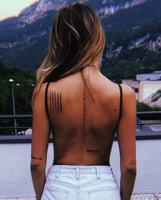60 Inspiraciones para tatuajes femeninos en la espalda - 15 - enero 24, 2023