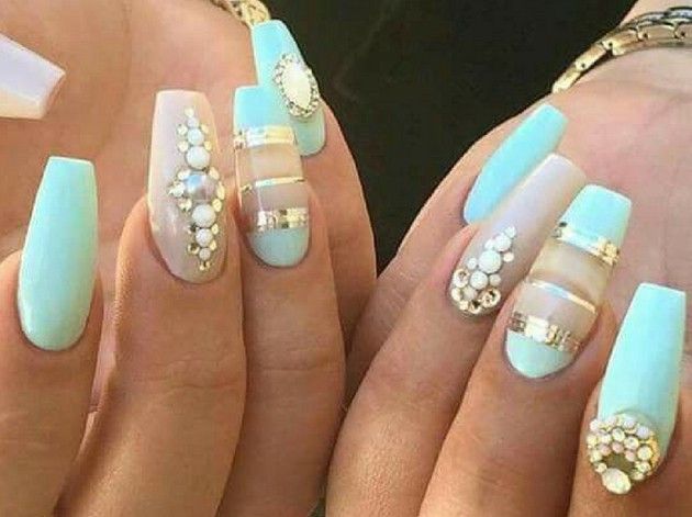 10 Estilos de uñas decoradas para reflejar tu personalidad. - 11 - enero 21, 2023