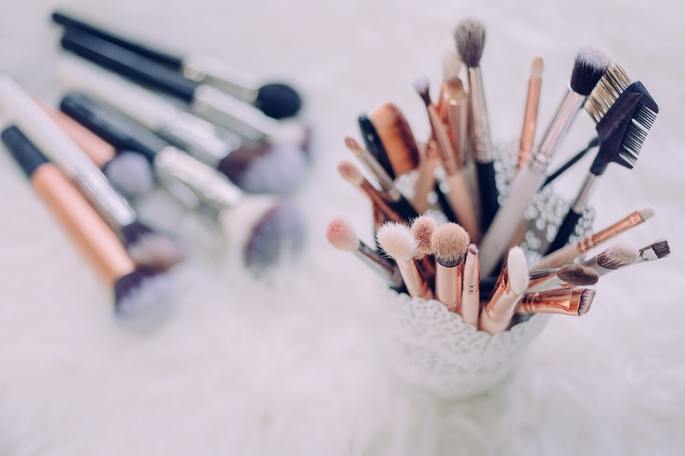 ¿Cómo limpiar tu pincel de maquillaje de manera rápida y efectiva? - 26 - enero 25, 2023