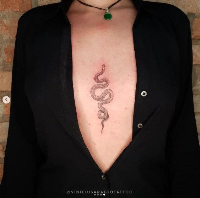 Mira las mejores opciones de tatuajes de serpiente para mujeres - 39 - enero 24, 2023