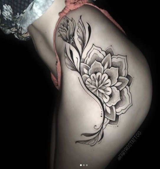 Tatuaje de flor: conoce sus significados y mira 81 ideas - 39 - enero 24, 2023
