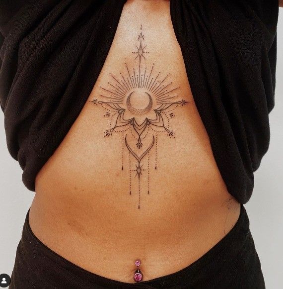 110 Opciones de tatuajes femeninos para ¡causar impacto! - 25 - enero 23, 2023