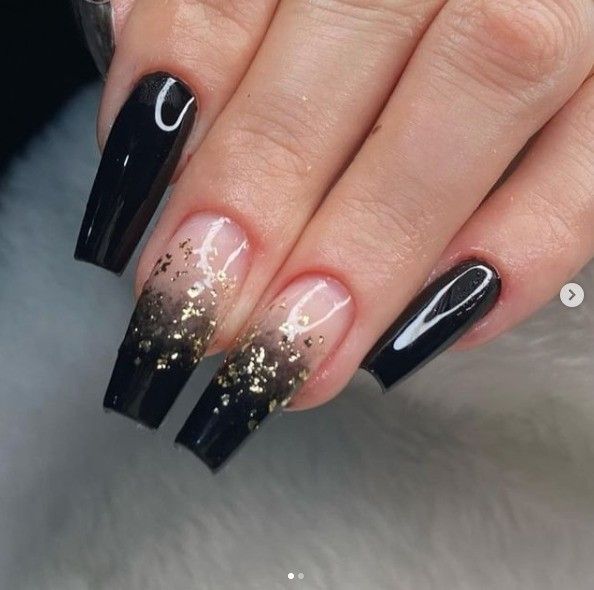 18 Sugerencias de uñas decoradas negras para destacar - 29 - enero 21, 2023
