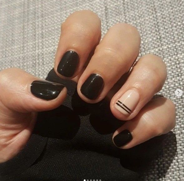 18 Sugerencias de uñas decoradas negras para destacar - 11 - enero 21, 2023