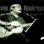 Explorando el Significado de la Canción El Elegido de Silvio Rodríguez